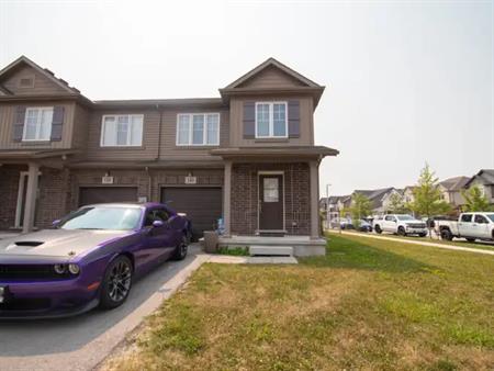 165 Heron St | 165 Heron St, Welland