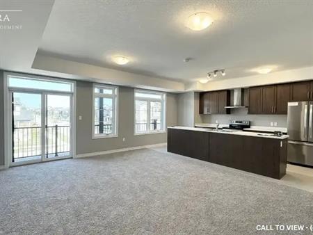 33 Lomond Ln, Kitchener, Ontario N2R 1R7 | 33 Lomond Lane, Kitchener