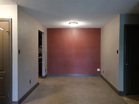 Cozy 1 Bedroom Condo in Southwood | Cat Friendly | EV Parking | 315 - 315 Southampton Drive Southwest, Calgary
