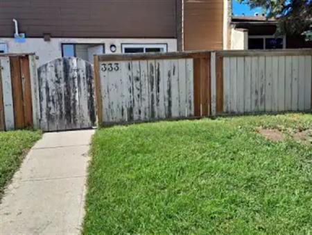 Penbrooke Townhouse for rent | 333 - 5404 10 Avenue Southeast, Calgary