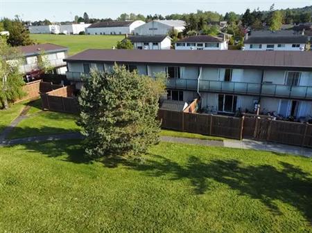 Pinewood Estates Townhouses | 1780 Forest Road, Victoria