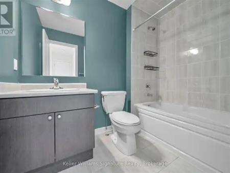 140 - 1000 ASLETON BOULEVARD | 140 - 1000 ASLETON BOULEVARD, Milton