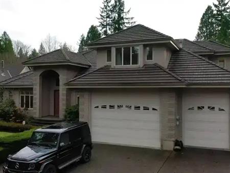 Spacious Walkout Legal Suite with Separate Entrance and Yard (North Vancouver) | 2221 Tanager Place, North Vancouver