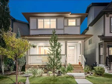 For Rent – Spacious 3-Bedroom Home in Panorama Hills | 240 Panora Way Northwest, Calgary
