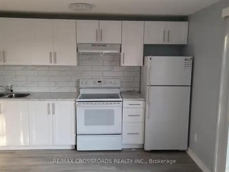 LOWER - 33 NETHERWAY CRESCENT | LOWER - 33 NETHERWAY CRESCENT, Ajax