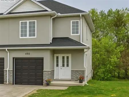 490 LAMPMAN Place | 490 LAMPMAN Place, Woodstock