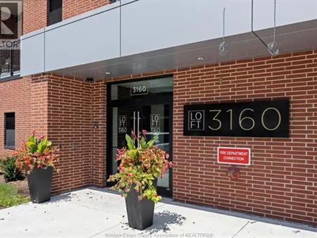 3160 MEADOWBROOK LANE Unit# 220 | 3160 MEADOWBROOK LANE Unit# 220, Windsor