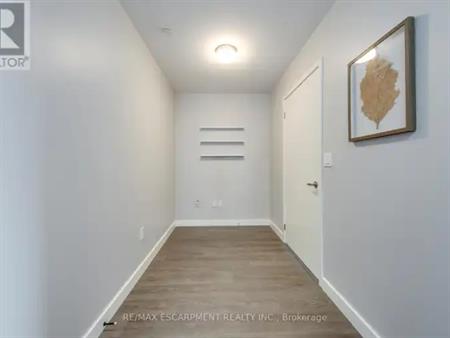 304 - 210 SABINA DRIVE | 304 - 210 SABINA DRIVE, Oakville