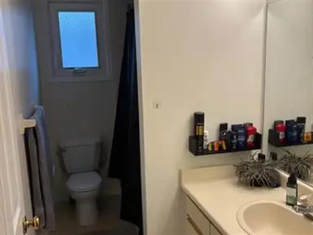 2230 HEIDI AVENUE | 2230 HEIDI Avenue, Burlington