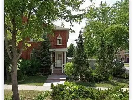 100 CASTLE PARK BOULEVARD W | 100 CASTLE PARK BOULEVARD W, Vaughan