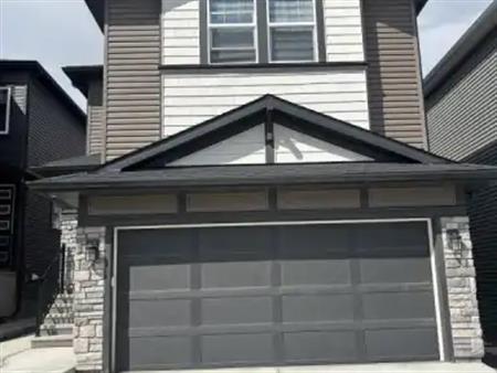 Stunning 4 Bedroom Main Floor Home | Calgary