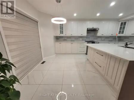 239 HIGHPOINTE CRESCENT | 239 HIGHPOINTE CRESCENT, Ottawa