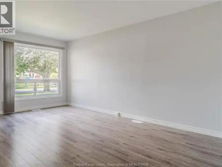 353 Victoria STREET South | 353 Victoria STREET South, Amherstburg