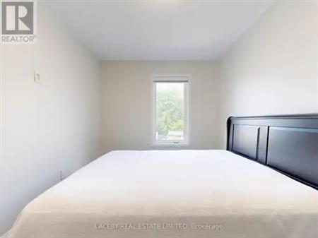 71 HOLLANDVIEW TRAIL | 71 HOLLANDVIEW TRAIL, Aurora