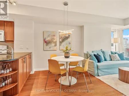 1403 - 445 LAURIER AVENUE W | 1403 - 445 LAURIER AVENUE W, Ottawa