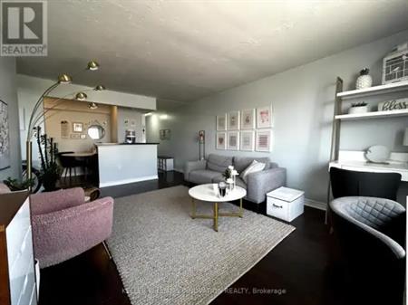 704 - 64 BENTON STREET | 704 - 64 BENTON STREET, Kitchener