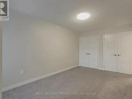 121 CHRISTOPHER ROAD | 121 CHRISTOPHER ROAD, Oakville