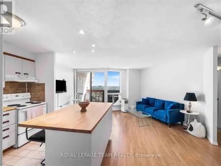2608 - 900 DYNES ROAD | 2608 - 900 DYNES ROAD, Ottawa