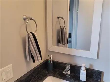NAIT / KINGSWAY - rental room for a NAIT/MacEwan student | Edmonton