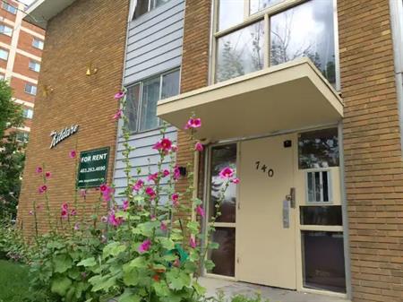 BELTLINE ONE BEDROOM, CLOSE TO 17th AVE & 8th STREET SW | 15 Avenue SW - 740 15 Avenue SW, Calgary