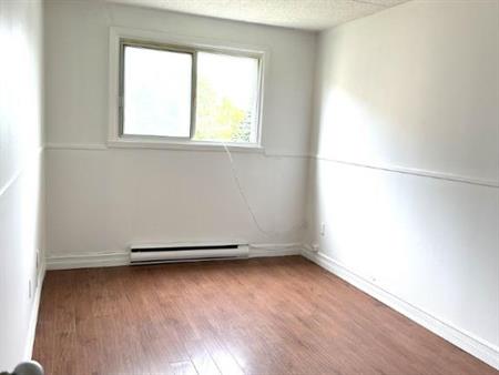 5 1/2 - Longueuil - 1 550 $/mois