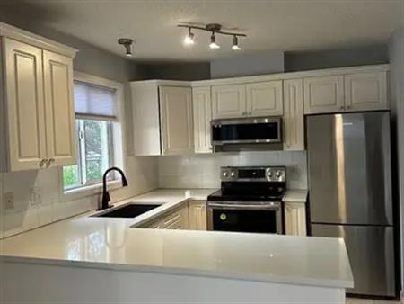 Spacious 2-Bedroom, 2-Bathroom Condo for Rent in Desirable Country Hills NW | 20 Country Hills View Northwest, Calgary
