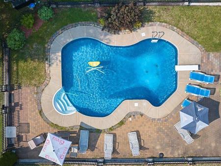 Chalet a louer Saint-Donat Lanaudière ( piscine ) spa