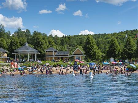 Chalet a louer Saint-Donat Lanaudière ( piscine ) spa