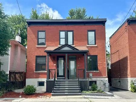 27 Ivy Crescent | 27 Ivy Crescent, Ottawa