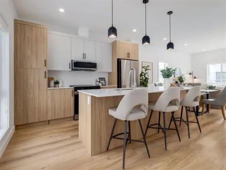 Loop 33 | 1619 33 Avenue Southwest, Calgary