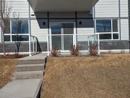 Two Bedroom Two baths Apartment Unit For Rent | 40 Carrington Plaza, Calgary