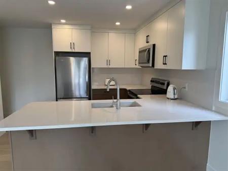 Charming Carriage Suite for Rent – Perfect for Professionals | 000 - 235 Calais Drive Southwest, Calgary