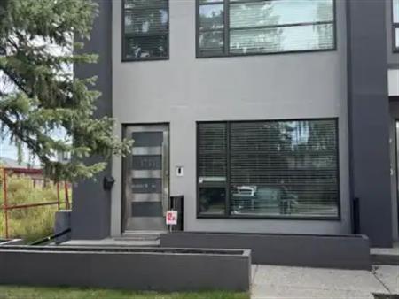 Modern Duplex in Southwest Calgary | 1713 49 Avenue Southwest, Calgary