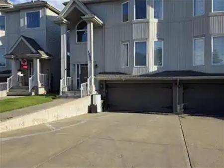 Spacious 3-Bedroom Smart Home in Richford at Royal Garden Available IMMEDIATELY! | 10907 8 Avenue Southwest, Edmonton