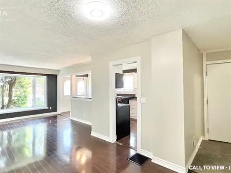 1-70 Vancouver Ct, Oshawa, Ontario L1J 5X2 | 70 Vancouver Court, Oshawa
