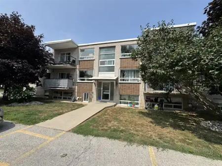 2 bedroom apartment - Available October 1, 2025 | 2154 Lilnan Court, Burlington