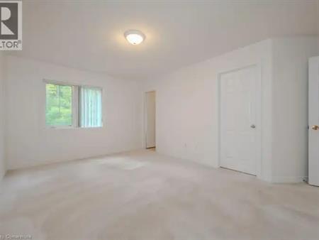 233 DUSKYWING Way Unit# 30 | 233 DUSKYWING Way Unit# 30, Oakville