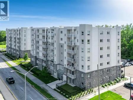 1611 Banwell Unit# 211 | 1611 Banwell Unit# 211, Windsor