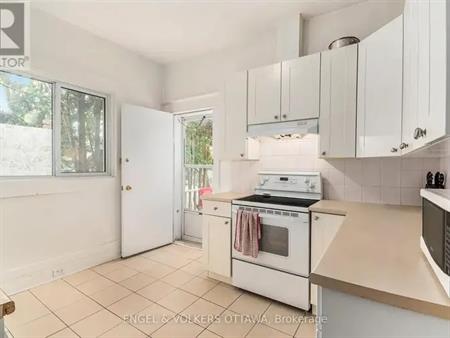 1 - 172 IVY CRESCENT | 1 - 172 IVY CRESCENT, Ottawa