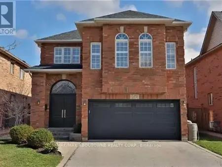 2491 LOGAN AVENUE | 2491 LOGAN AVENUE, Oakville