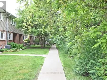 6 - 410 PIONEER DRIVE | 6 - 410 PIONEER DRIVE, Kitchener