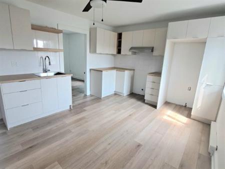 Logement 4 1/2 à louer à Sainte-Thérèse