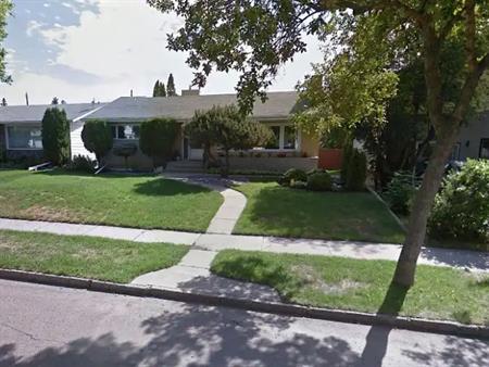 Cosy 1 Bedroom 1/2 fom NAIT | 11431 105 St NW, Edmonton