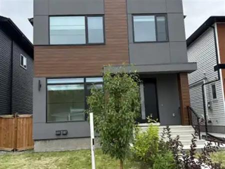 Brand-New Legal Basement Suite – 2 Beds + Spacious Living – Minutes from UofA | 10454 142 Street Northwest, Edmonton