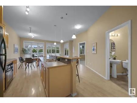 2 BEDROOMS 2 BATHS: UPSCALE NEIGHBOURHOOD | 308 - 10147 112 St NW, Edmonton