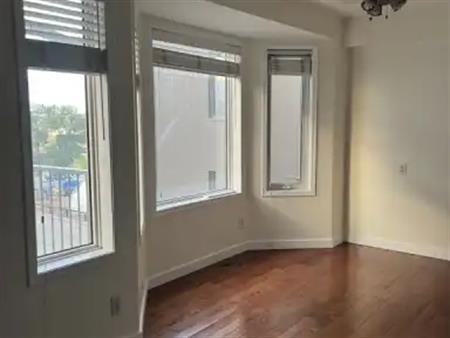 Room For Rent - Sunalta | Calgary