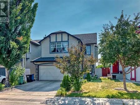 Stunning 3-Bedroom Home in New Brighton | Modern Comfort in SE Location | 210 New Brighton Mews Southeast, Calgary