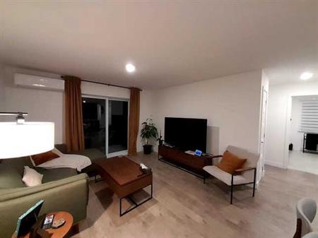 5½ STYLE CONDO LIBRE