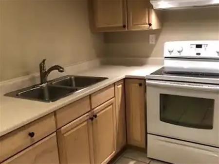 BACHELOR SUITE FOR RENT ON UOFA CAMPUS & WHYTE AVENUE! | 11131 82 Avenue Northwest, Edmonton