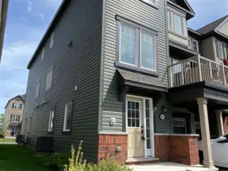 108 HELENIUM LANE | 108 HELENIUM LANE, Ottawa